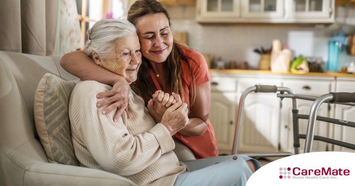 Caregiver supporting an elderly woman in the transition to senior home care
